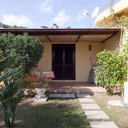 Niedda 2 Holiday home *